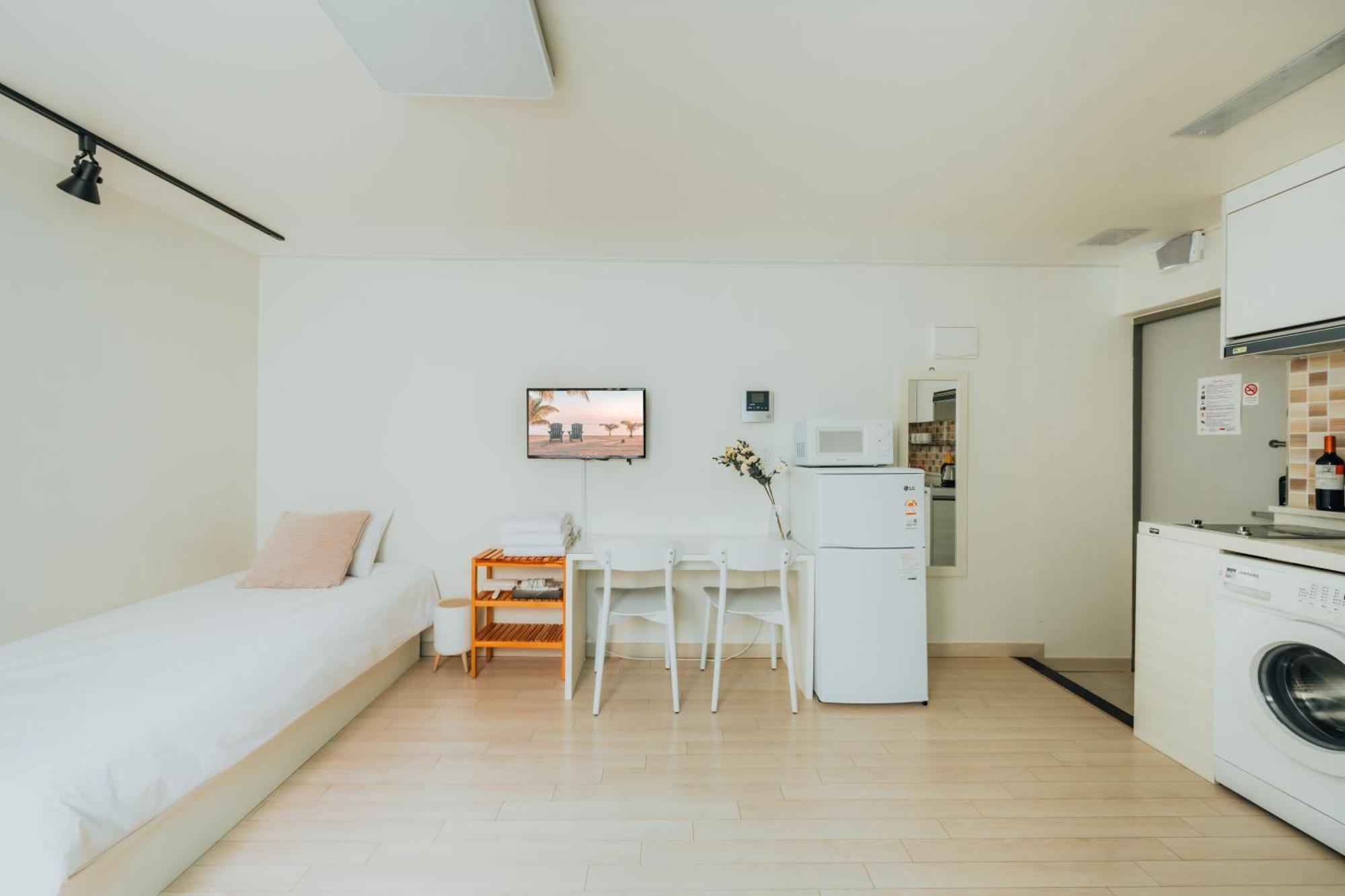 Dk House Apartment Seoul Exterior photo