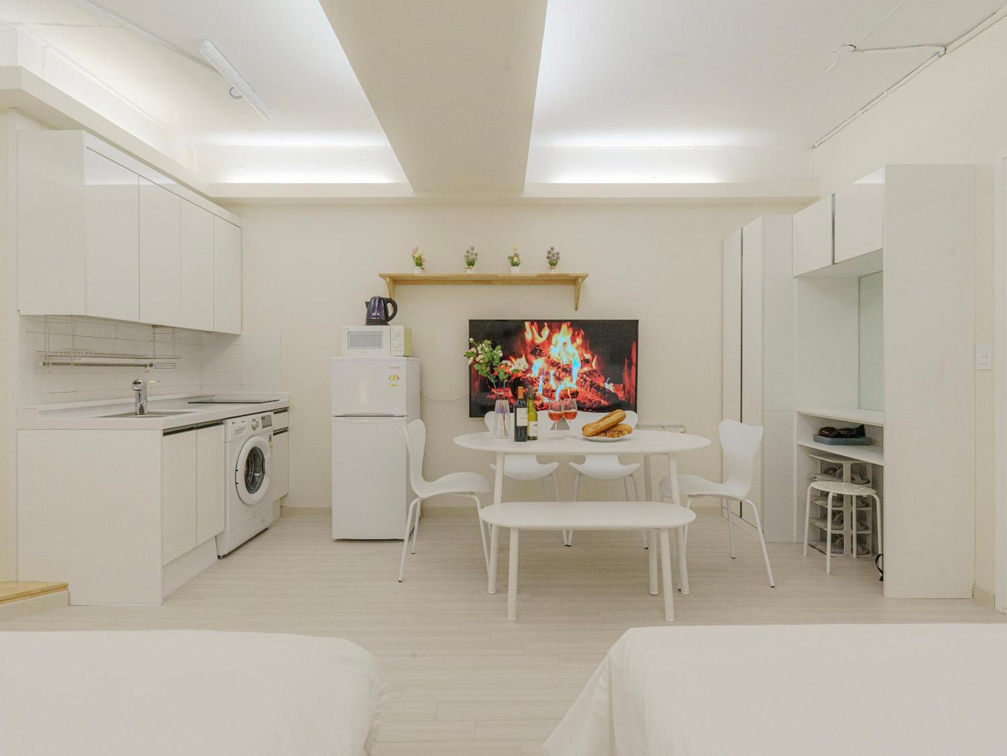 Dk House Apartment Seoul Exterior photo
